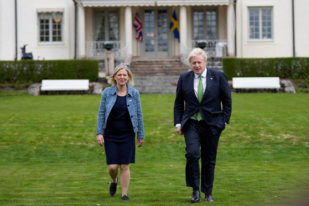 Boris Johnson and Sweden's Prime Minister Magdalena Andersson